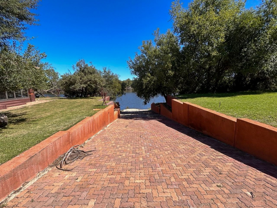 4 Bedroom Property for Sale in Potchefstroom Rural North West